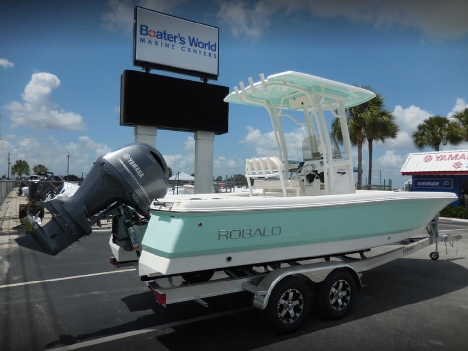 Learn more about Boater's World a Robalo boat dealership in Lake Placid, FL