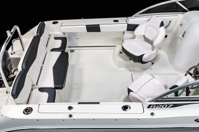 R207 - Cockpit Seating