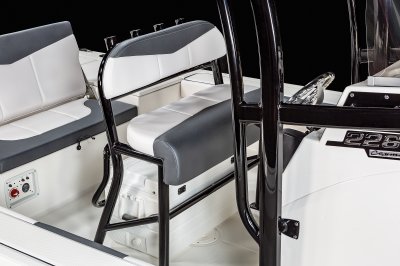 226 Cayman - Leaning Post