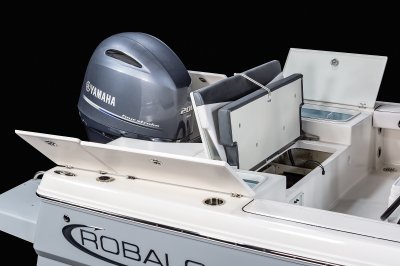 226 Cayman - Transom Storage