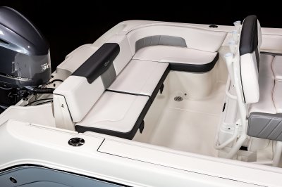 R242EX - L-Shaped Aft Seating