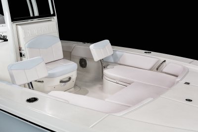 246 Cayman - Bow Seating