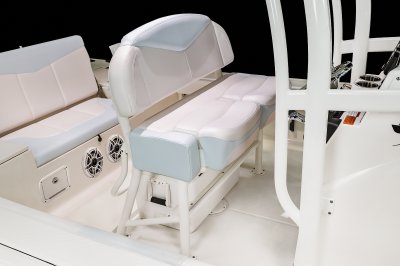 246 Cayman - Leaning Post