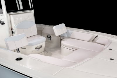 246 Cayman - Bow Seating