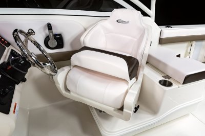 R247  - Helm Seat