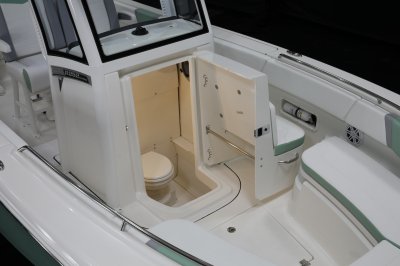 2027 R252 EX Console