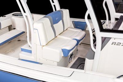 2025 R270 Helm Seat with Bolsters Down