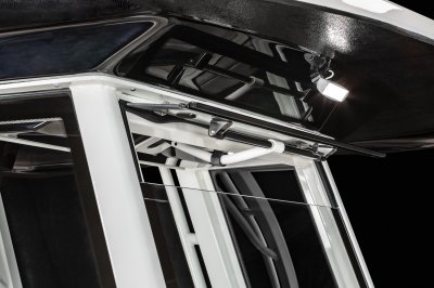 R272 - Windshield Vent