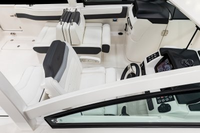 2026 R277 Helm Seating