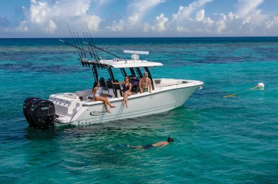 2027 R300 Snorkeling