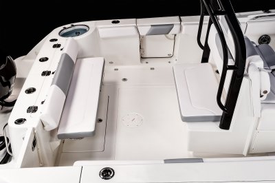 R302 - Cockpit Seating