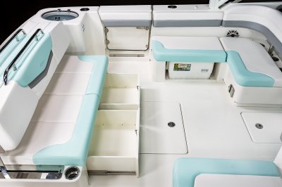 R317 - Vista View Lounge Storage