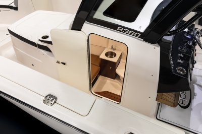 2026 R360 Head Compartment