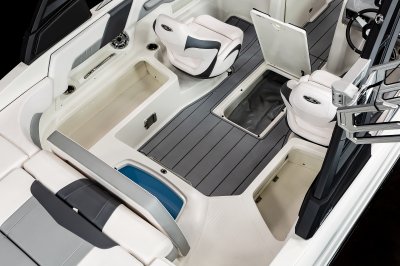 23 Surf - Cockpit Storage