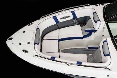26 Surf - Bow Seating