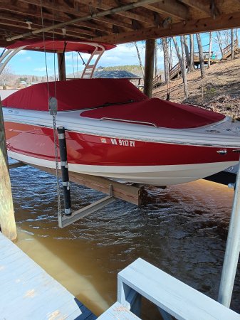 Used 2023 Chaparral 23 SSI Power Boat for sale