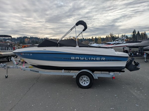 Pre-Owned 2013 Bayliner Power Boat for sale